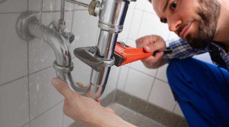 Local tankless water heater installation in Versailles, IL